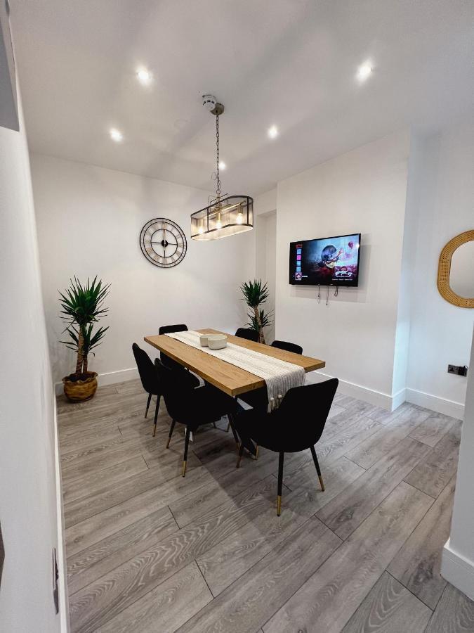 Stylish Stay Near The Stadium Walk To The Action Liverpool Exterior foto